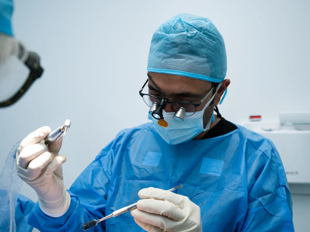 intervention dentaire implants Dentiste de famille à Saint-Cyr-sur-Mer